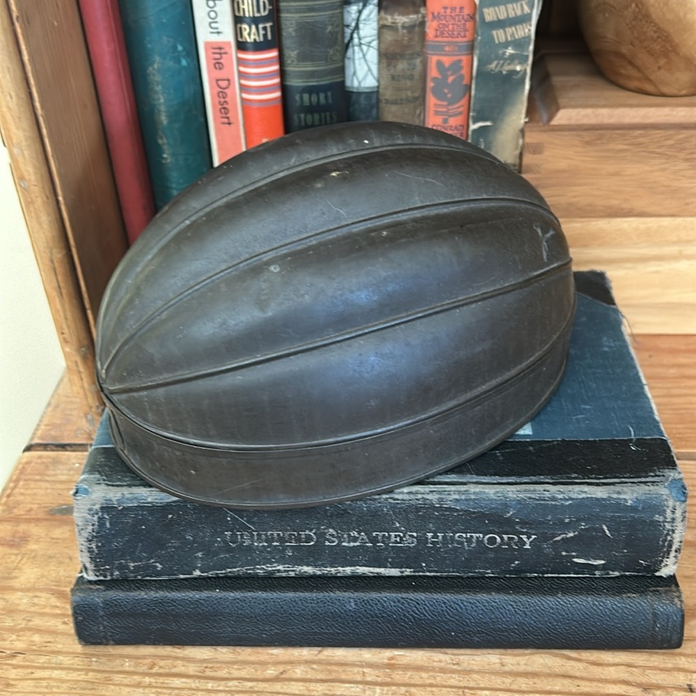 Antique Victorian Mold